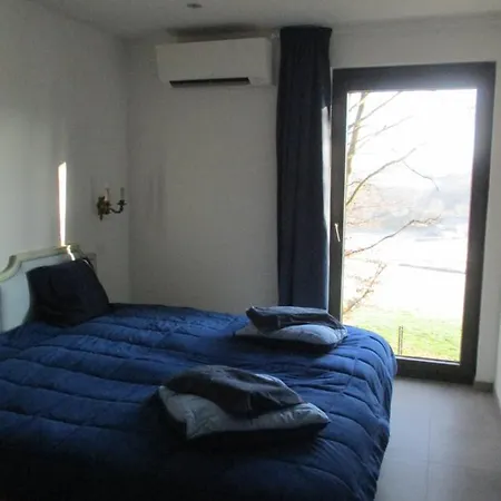 L'abri'gite Sous Les Arbres *